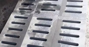 四川 芝麻灰石材沟盖板