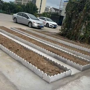 四川 花边石、花围石、花园石安装效果