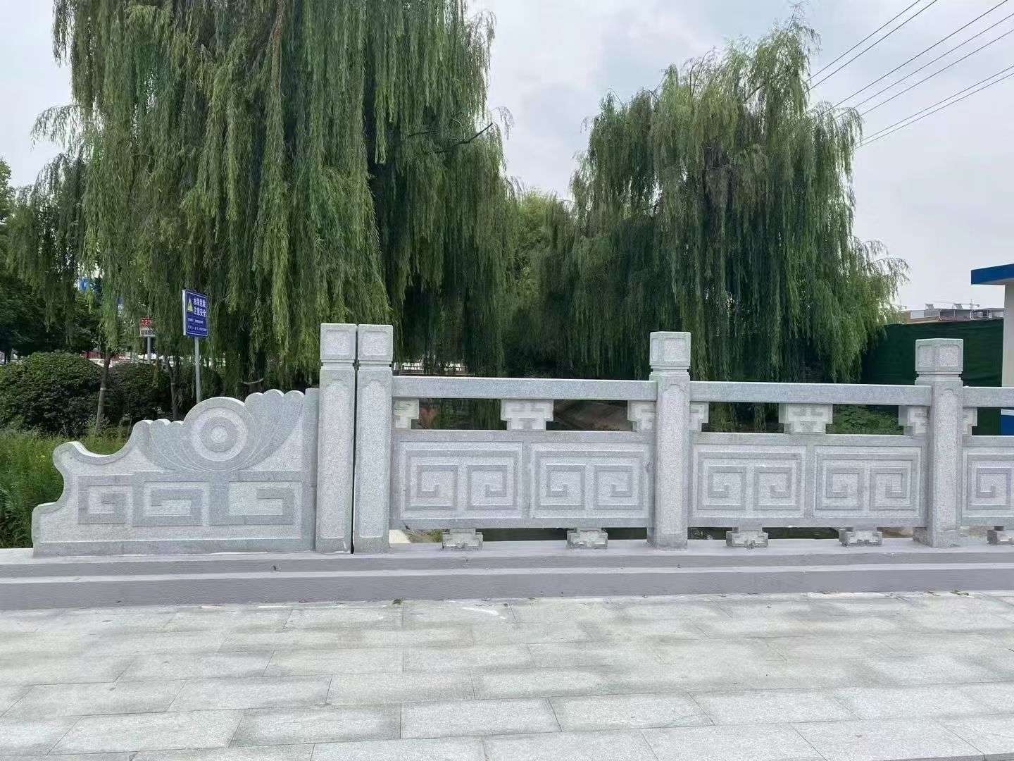 四川 芝麻灰桥栏杆、河道栏杆安装效果