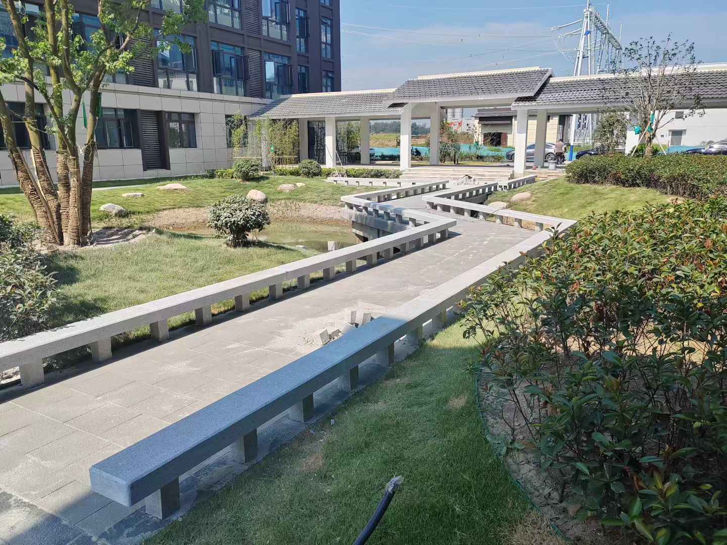 四川 芝麻灰小区坐凳&栏杆安装效果