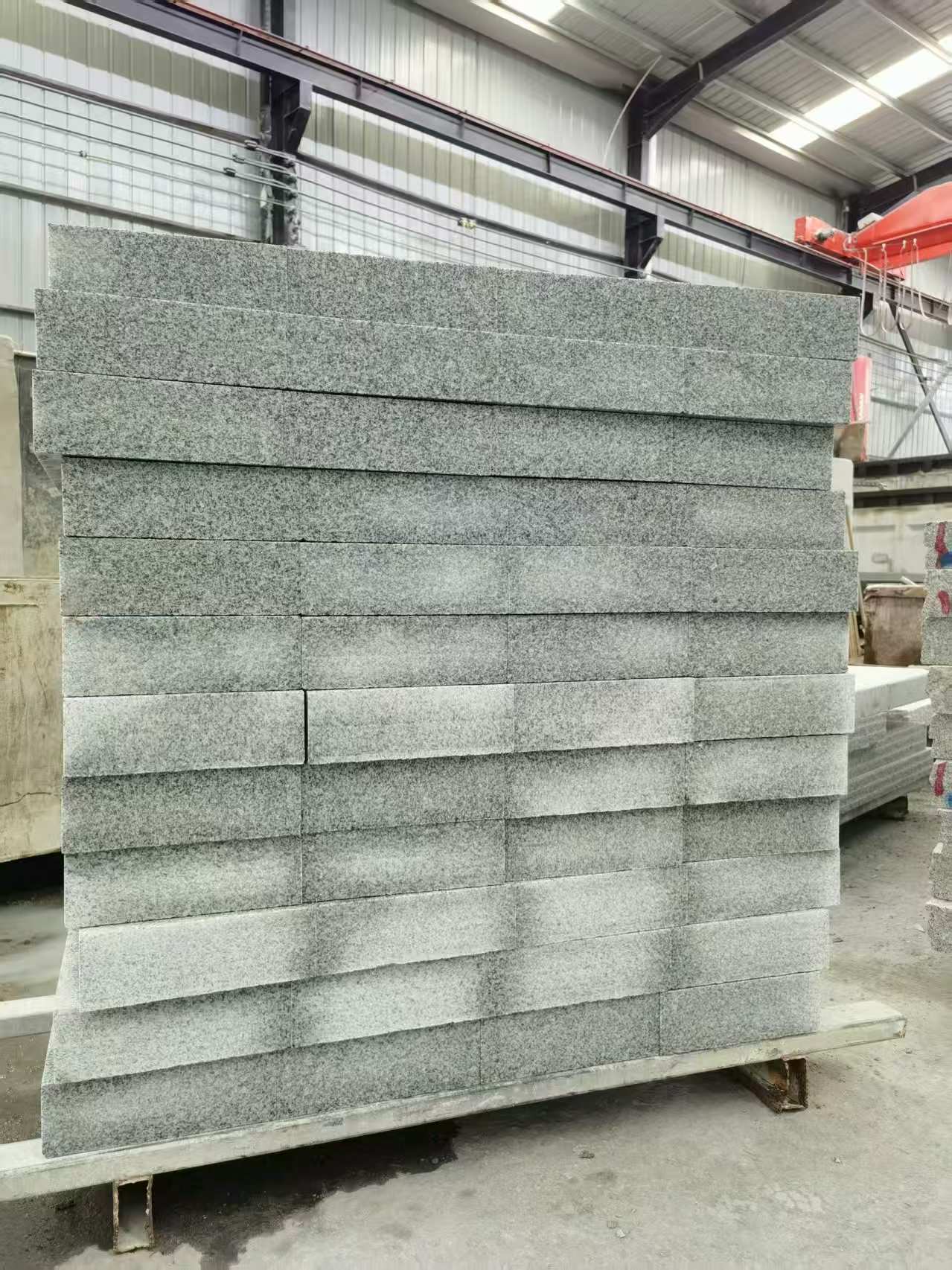 四川 芝麻白10公分300*600广场地铺，A料定制，尺寸标准，厚薄均匀