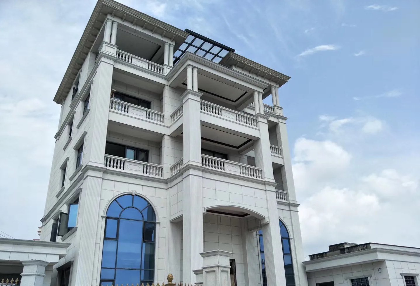 四川芝麻白别墅干挂效果展示