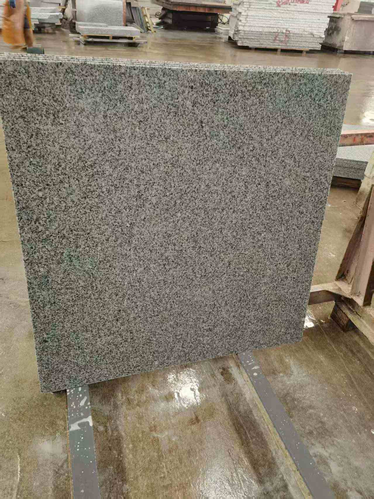 四川 芝麻白光面900*900，高地铁标准